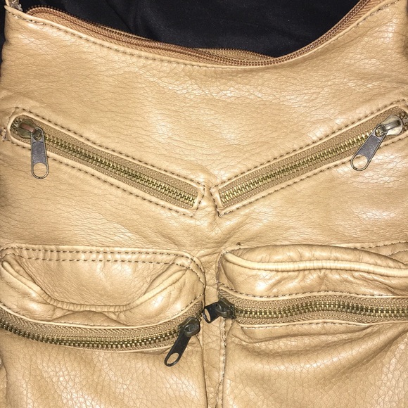 Purse - Picture 2 of 3